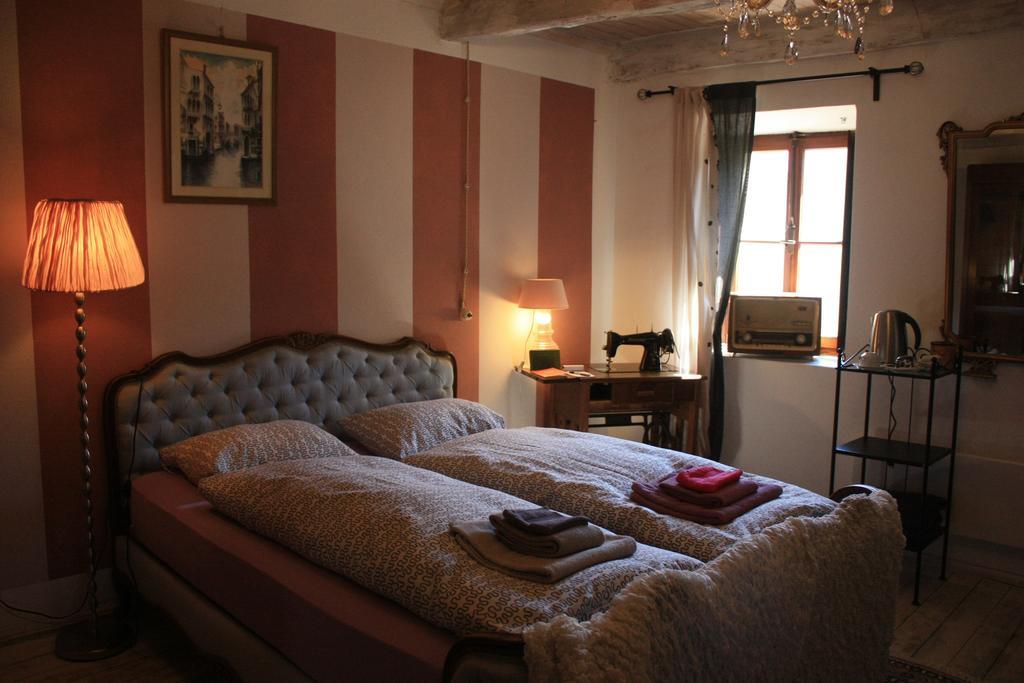 Affittacamere Casa Archi Losone Eksteriør billede