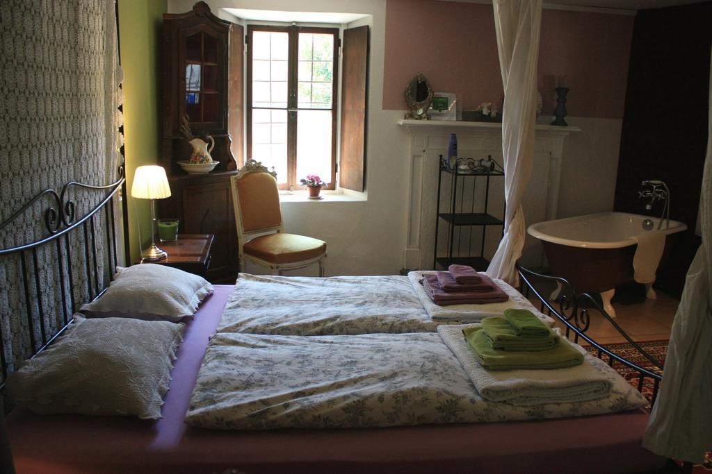 Affittacamere Casa Archi Losone Eksteriør billede